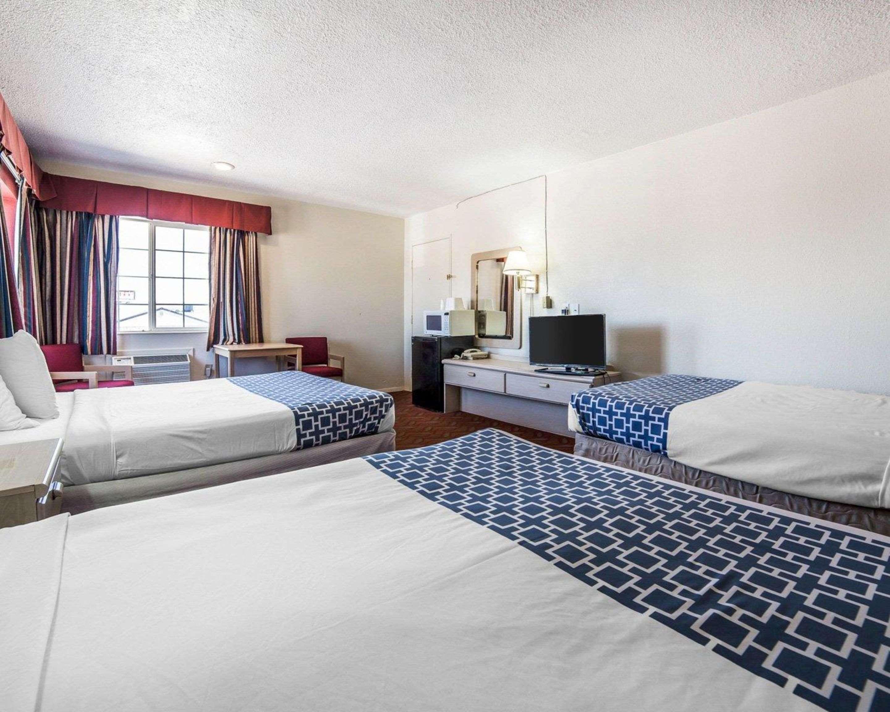 Econo Lodge Fallon Naval Air Station Area Zewnętrze zdjęcie
