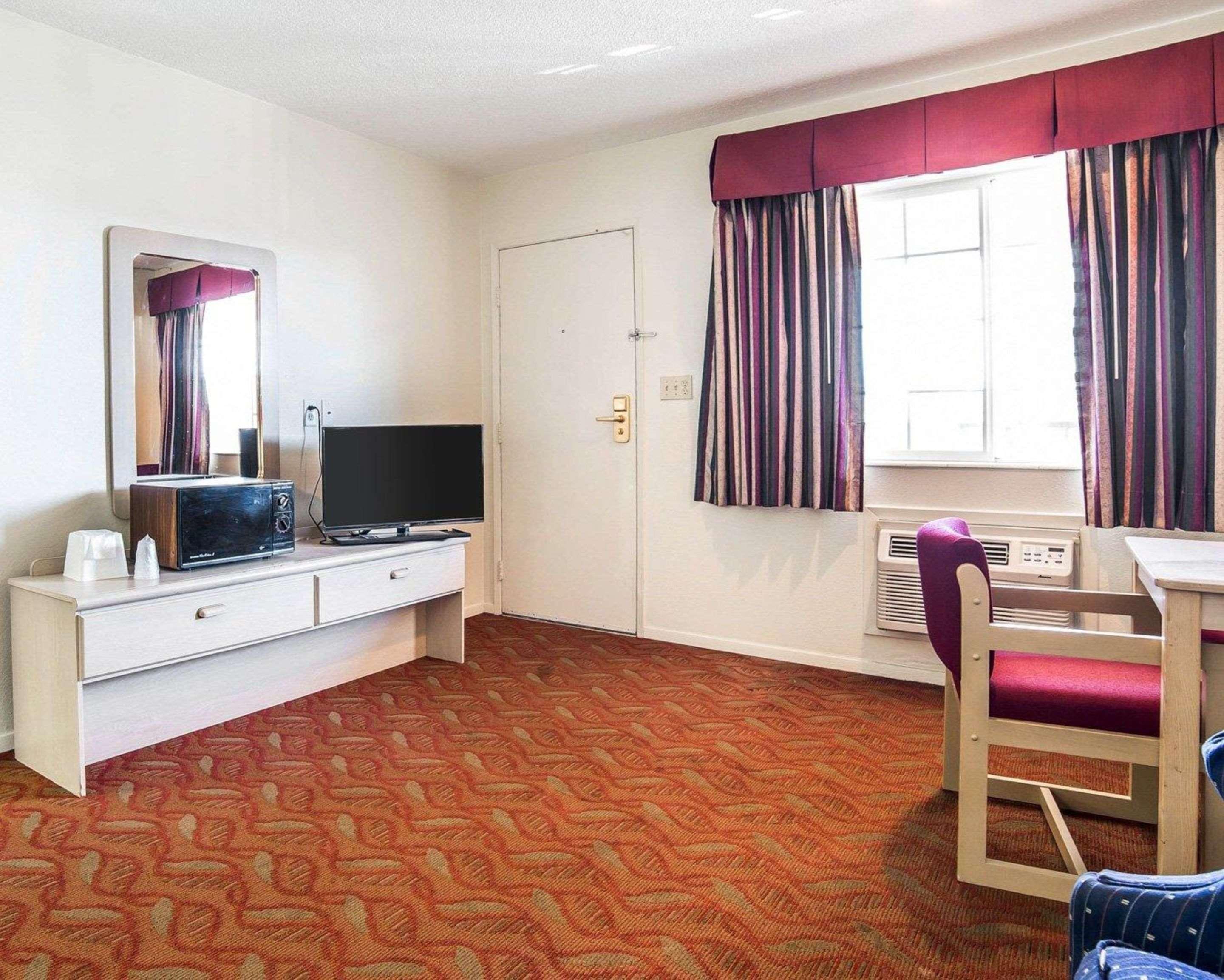 Econo Lodge Fallon Naval Air Station Area Zewnętrze zdjęcie